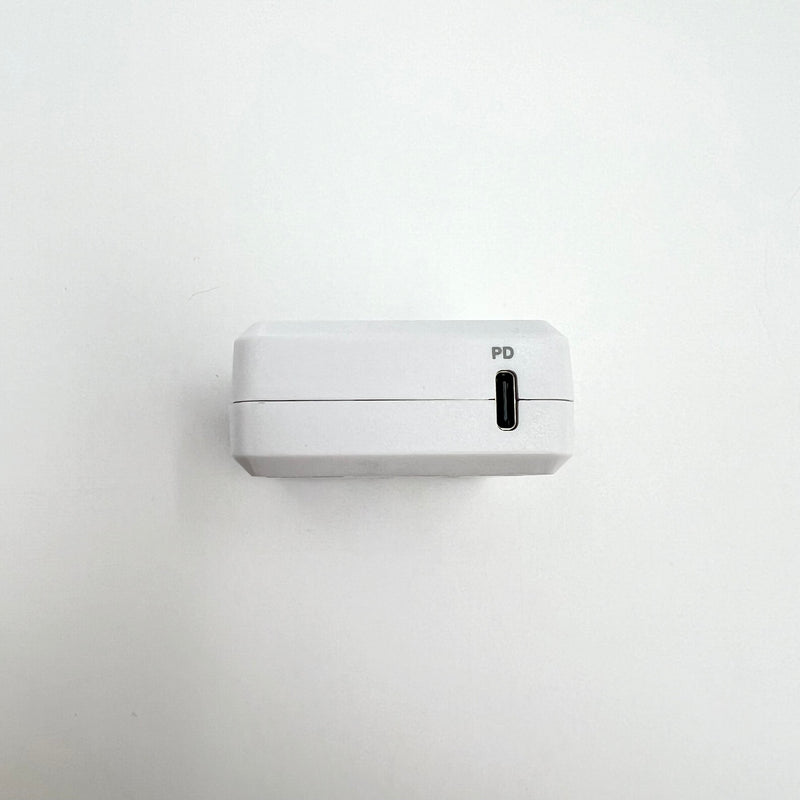 ELECOM 18W fast charger 