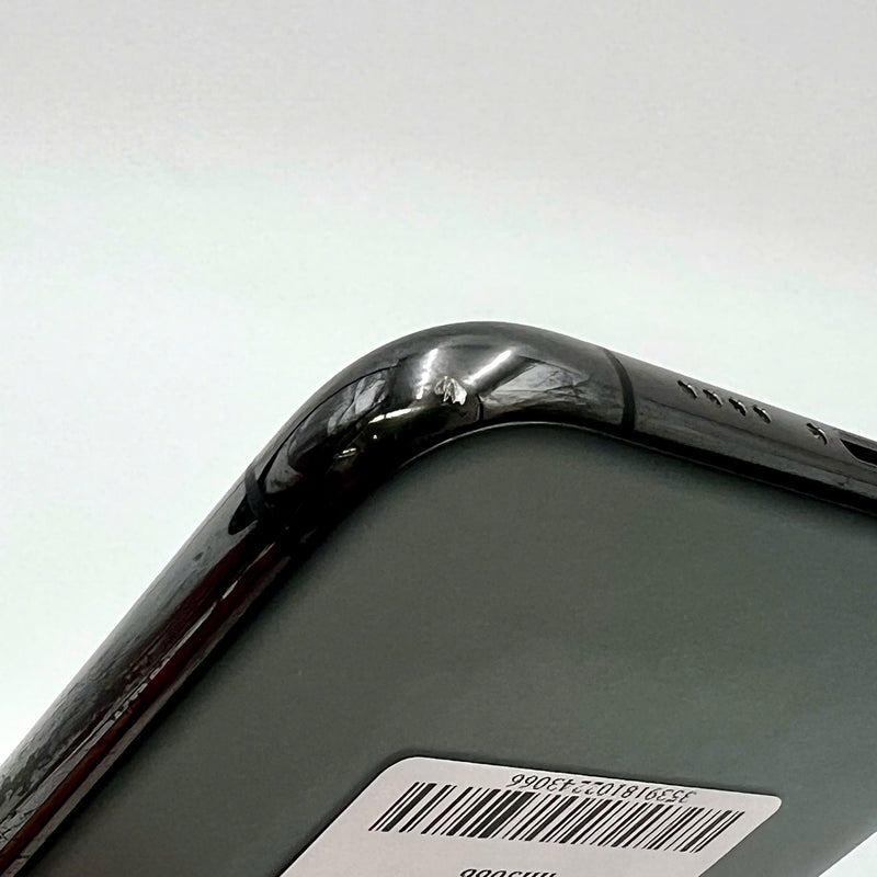 iPhone 11 Pro Max 64GB Gray 97% battery 100% The device has paid off all network fees and is used like an Apple International (Battery replaced - scratched screen, edges, black back) - HH3066 