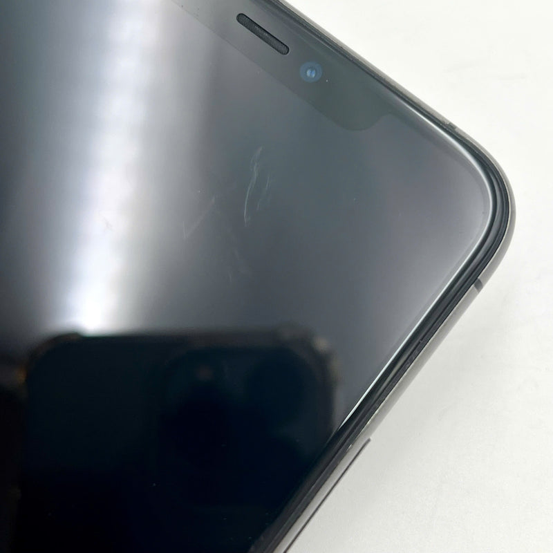 iPhone 11 Pro Max 64GB Gray 97% battery 100% The device has paid off all network fees and is used like an Apple International (Battery replaced - scratched screen, edges, black back) - HH3066 