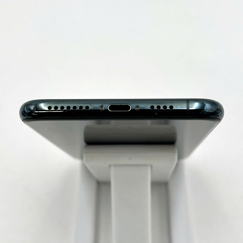 iPhone 11 Pro Max 64GB Green 98% battery 100% US version (Replaced battery - Locked device, 1x camera spot, dark edges, screen scratches) - HH0628 