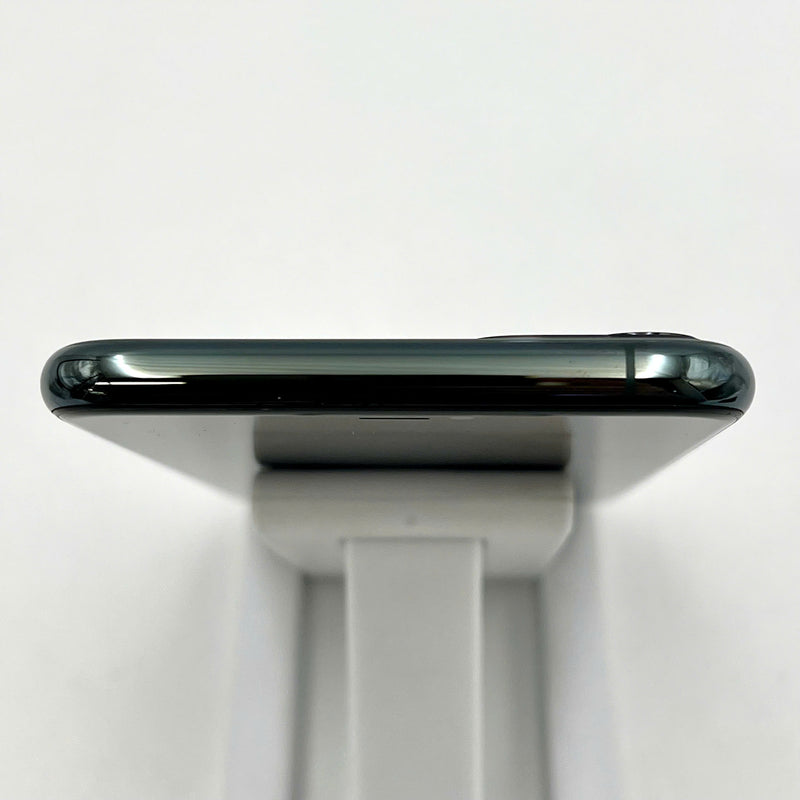 iPhone 11 Pro Max 64GB Green 98% battery 100% US version (Replaced battery - Locked device, 1x camera spot, dark edges, screen scratches) - HH0628 