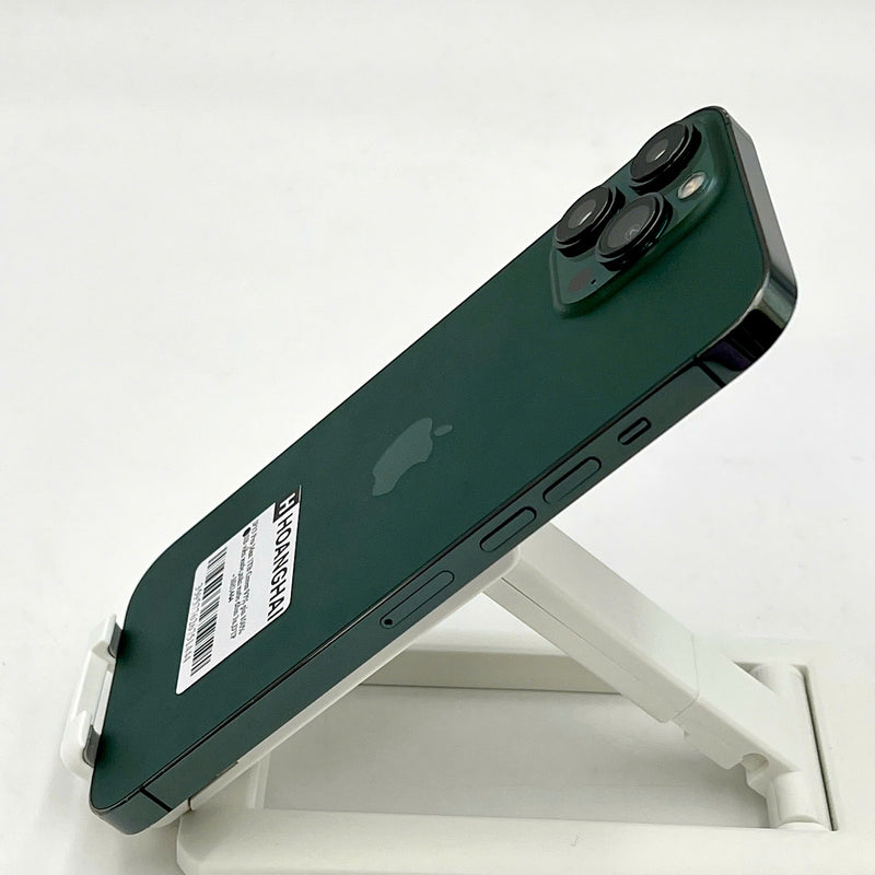 iPhone 13 Pro Max 1TB Green 97% battery 100% The device has paid off all network bills and is used like Apple International (Battery replaced - 3x camera spots, edges, scratched screen) - HH1444 