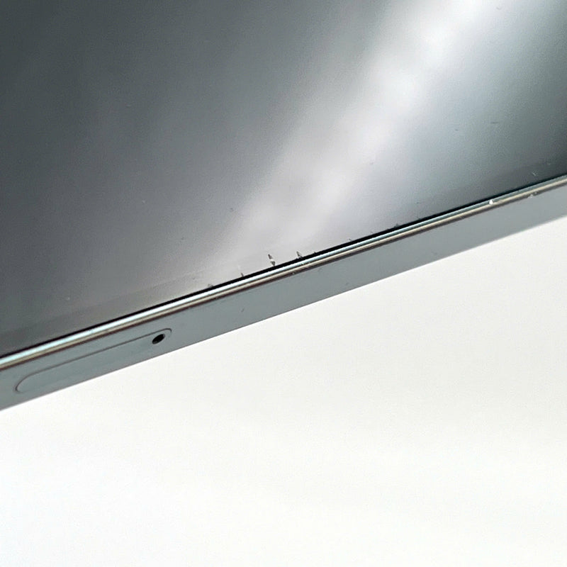 iPhone 13 Pro Max 1TB Green 97% battery 100% The device has paid off all network bills and is used like Apple International (Battery replaced - 3x camera spots, edges, scratched screen) - HH1444 