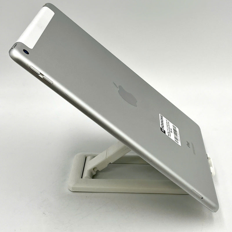 Ipad Gen 7 10.2in Silver 128GB 4G + Wifi 98% battery from 85% International from Apple (Scratches on screen, scratches on back) 