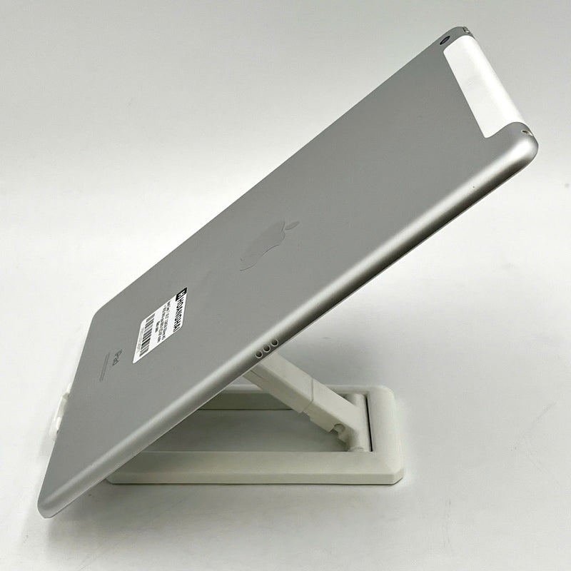 Ipad Gen 7 10.2in Silver 128GB 4G + Wifi 98% battery from 85% International from Apple (Scratches on screen, scratches on back) 