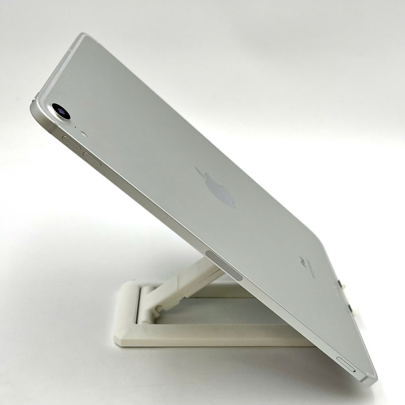 iPad Pro 2018 11in 64GB Silver 4G + Wifi 98% battery from 85% International Apple (scratched - only use Vietnamese sim) 