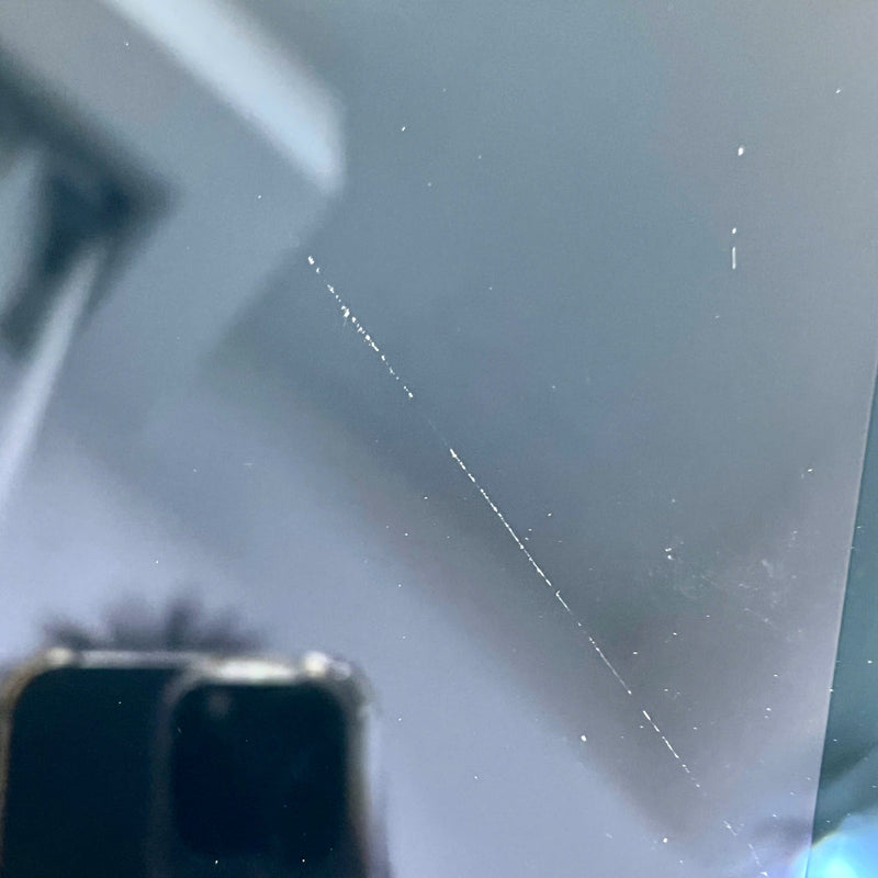 iPad Pro 2018 11in 64GB Silver 4G + Wifi 98% battery from 85% International Apple (scratched - only use Vietnamese sim) 