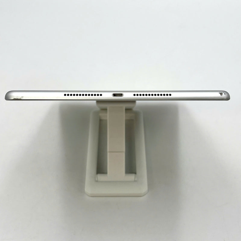 Ipad Gen 7 10.2in 32GB Silver 4G + Wifi 97% battery 96% (dented edges) 