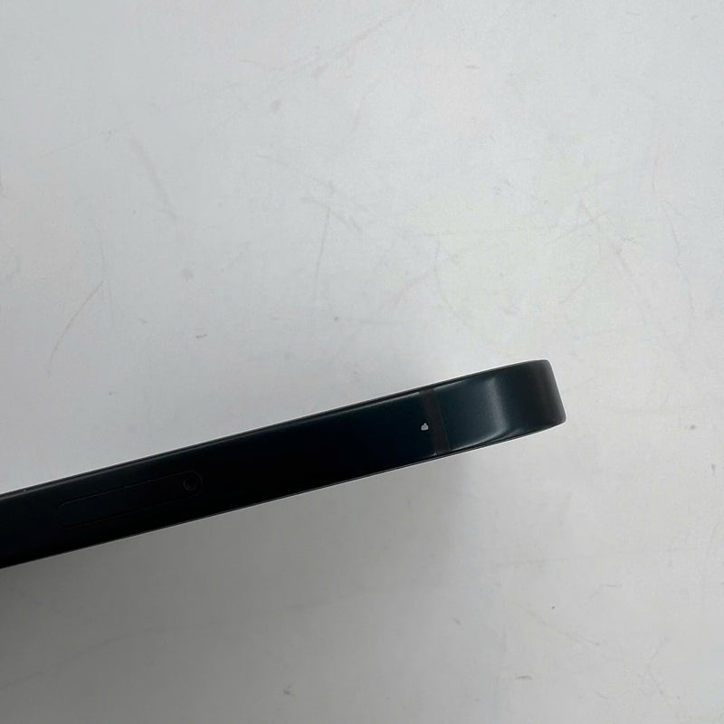 iPhone 14 Plus 128GB Black 98% battery 100% The device has paid all network fees and is used like Apple International (scratched screen and edges, scratched orange edges, DTP) - HH8210 