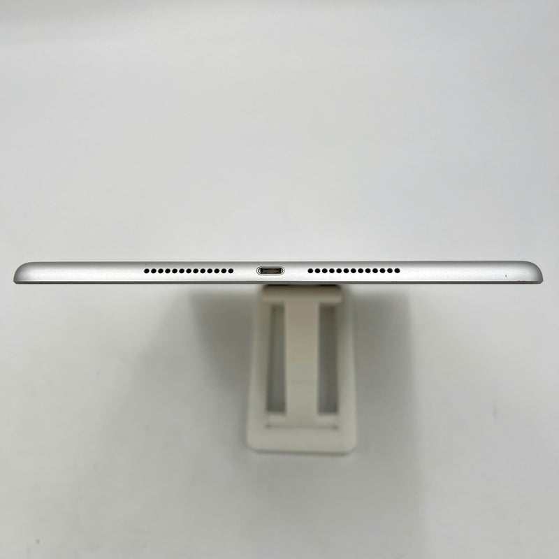 iPad Gen 8 2020 10.2in 32GB Silver 4G + Wifi 98% battery 82% from AU (white spot screen, dusty screen, only use VN sim) 