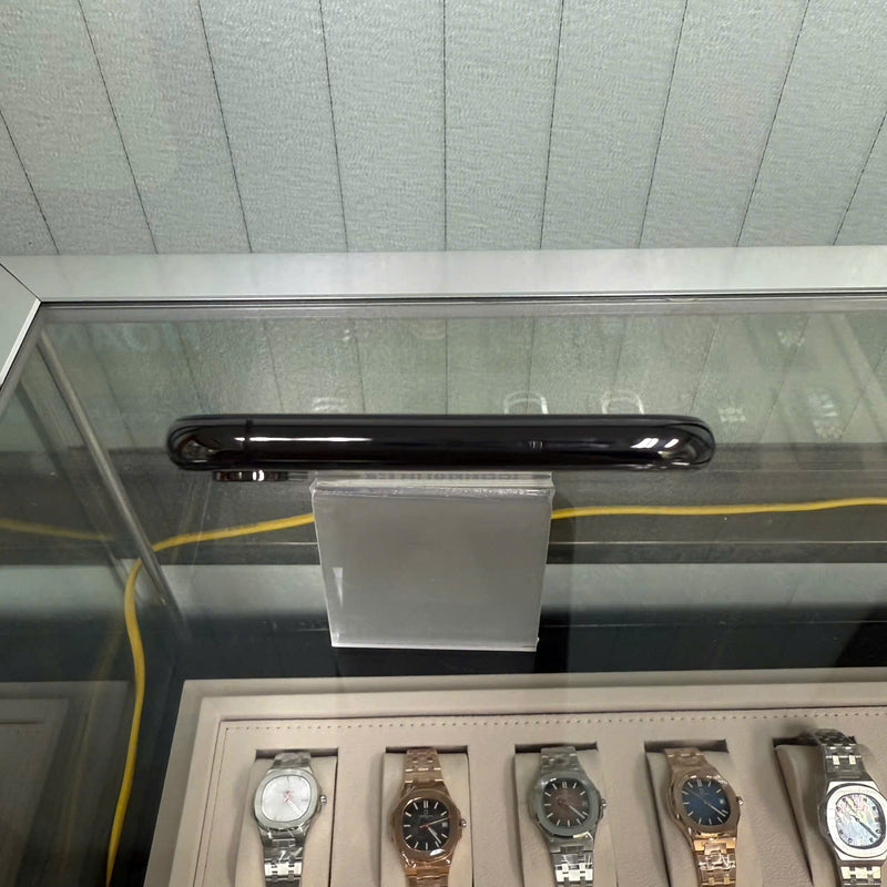 iPhone XS Max 256GB Black 98% battery 98% The device has paid off all network fees and is used as an Apple International (Battery replaced, unknown LK) - HH4195 