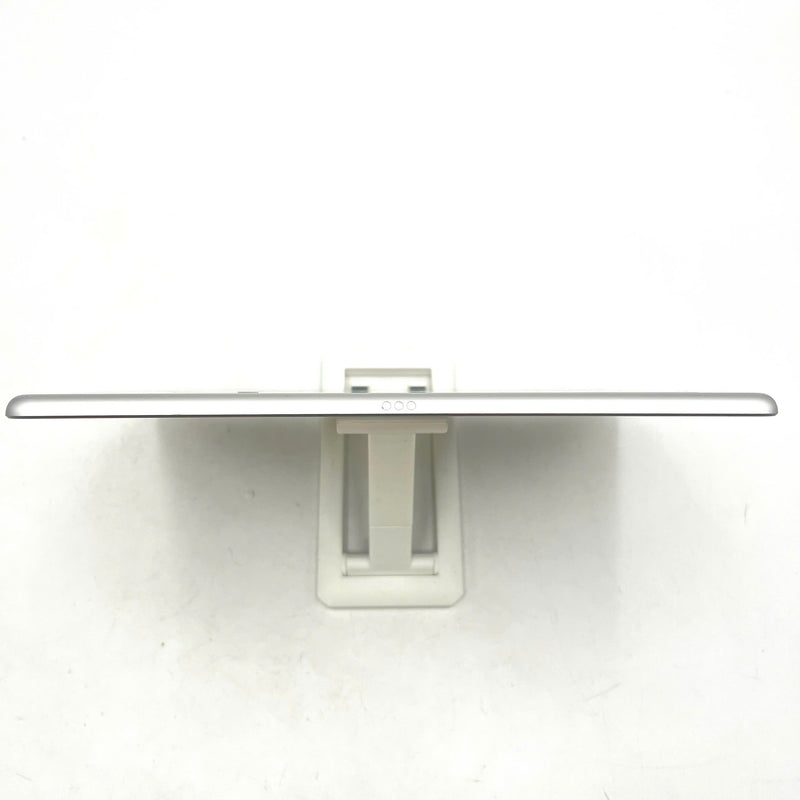 iPad Gen 8 2020 10.2in 32GB Silver 4G + Wifi 98% battery from 90% from AU (scratched edges, scratched back, dust on screen) 