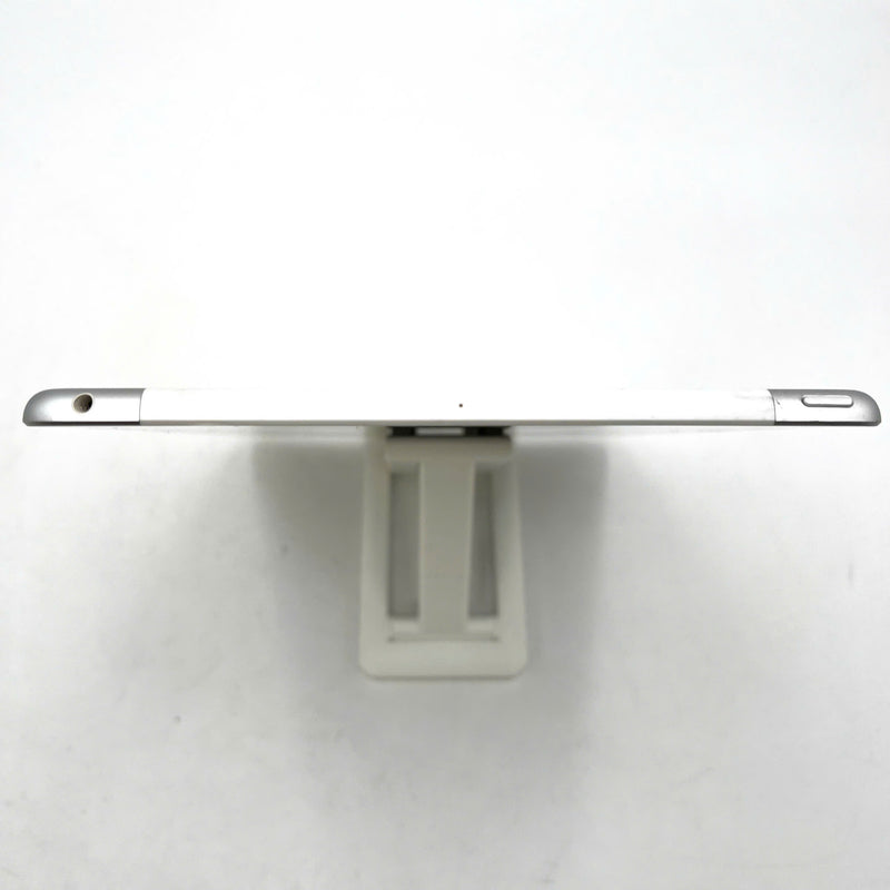 iPad Gen 8 2020 10.2in 32GB Silver 4G + Wifi 98% battery from 90% from AU (scratched edges, scratched back, dust on screen) 