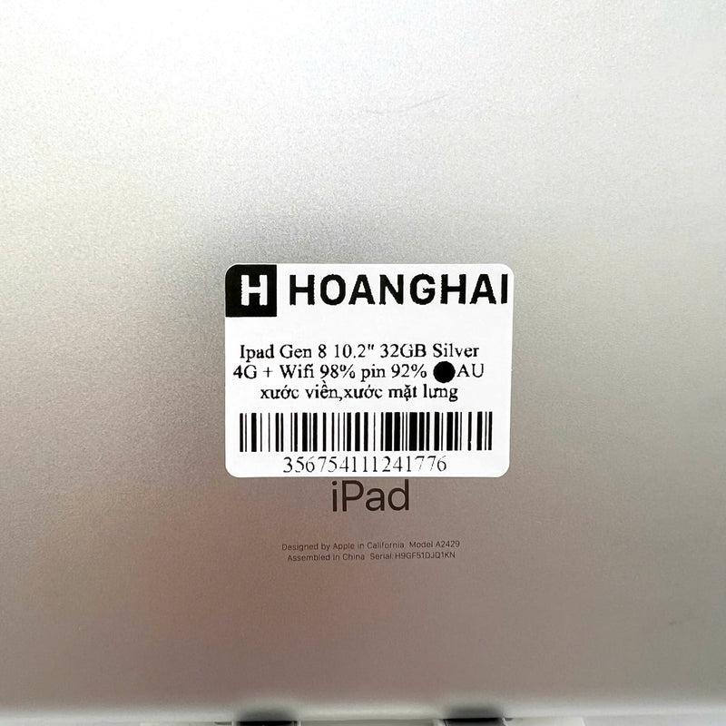 iPad Gen 8 2020 10.2in 32GB Silver 4G + Wifi 98% battery from 90% from AU (scratched edges, scratched back, dust on screen) 
