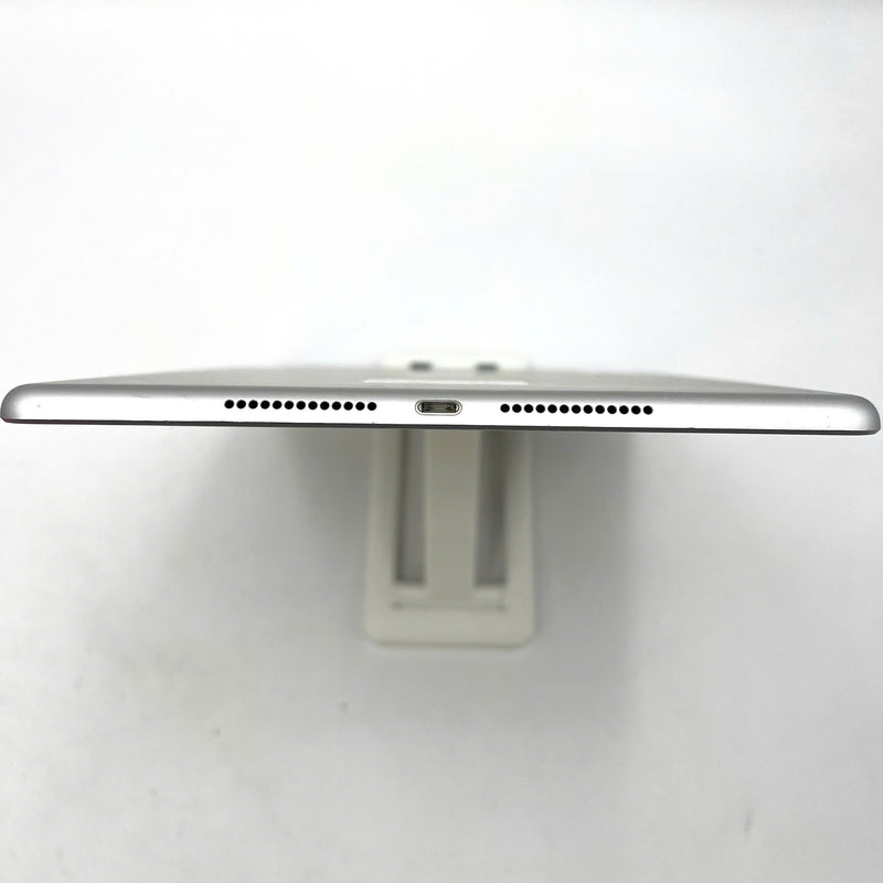 iPad Gen 8 2020 10.2in 32GB Silver 4G + Wifi 98% battery from 80% from AU (scratched back, scratched edges, dusty screen, dented edges) 