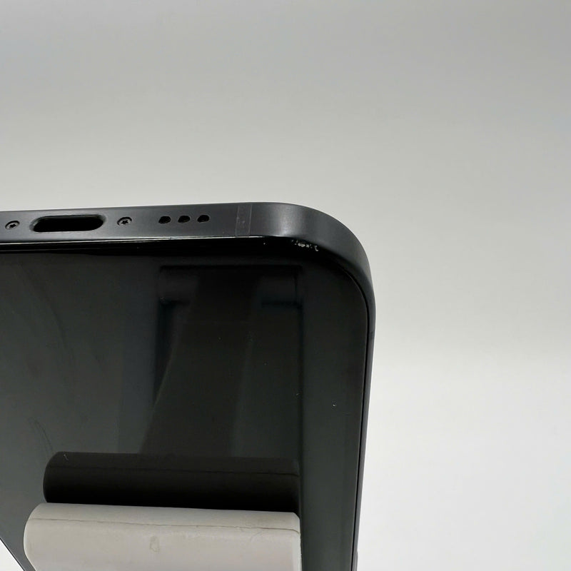 iPhone 15 128GB Black 98% battery 90% International from AU (No AU sim - Scratched edges) - HH8389 