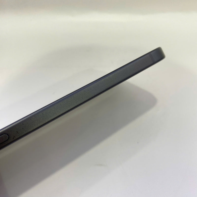 iPhone 15 Plus 128GB Black 98% battery 89% Apple International (scratched screen, dark edges, scratched orange edges) - HH6140 