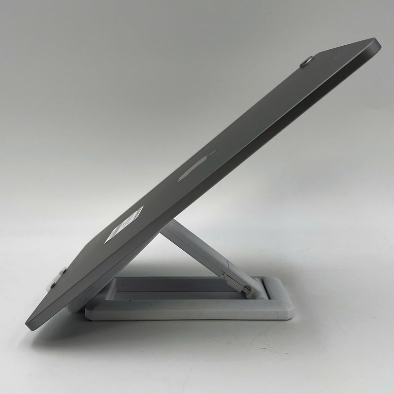 Ipad Air 7 2025 M3 2025 11" 256GB Gray Wifi 98% battery 100% (US version, engraved name) - Device error waiting to be fixed 