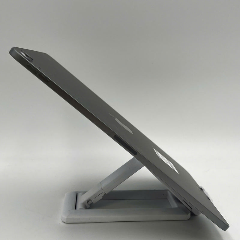 Ipad Air 7 2025 M3 2025 11" 256GB Gray Wifi 98% battery 100% (US version, engraved name) - Device error waiting to be fixed 