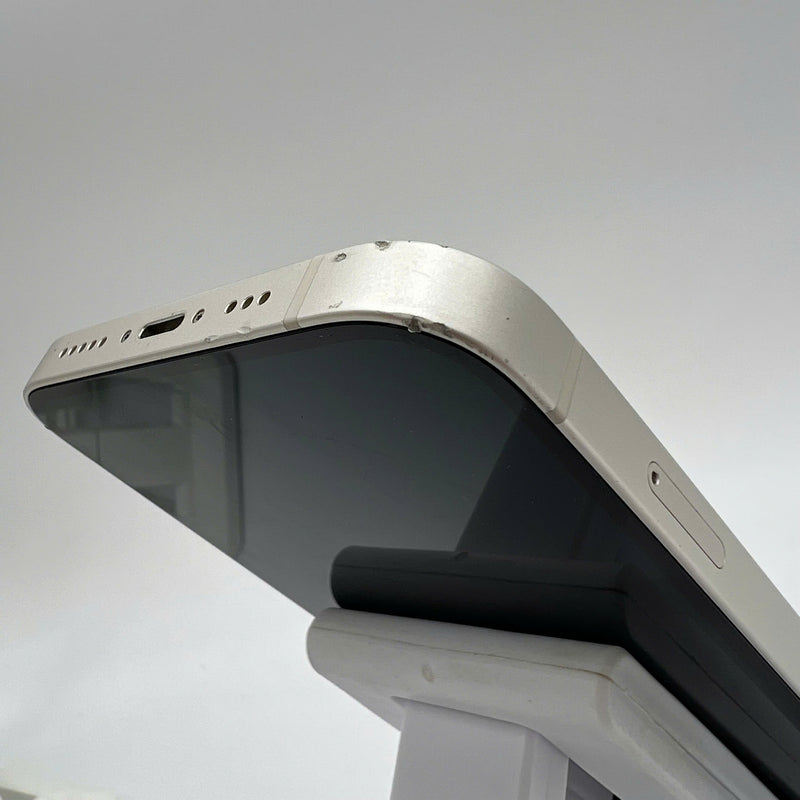 iPhone 13 256GB White 98% battery 87% International from SB (No SB sim - cracked edge) - HH7094 