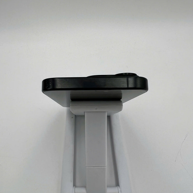 iPhone 15 Pro 128GB Black 98% battery 88% International from SB (No SB sim - 0.5x spots, scratched edges, scratched screen) - HH7283 