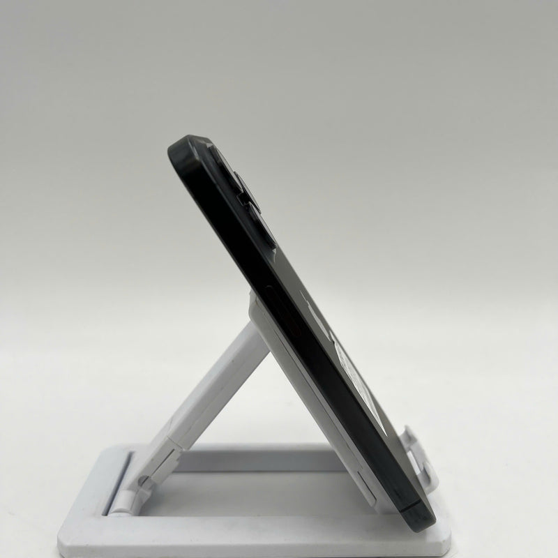 iPhone 15 Pro 128GB Black 98% battery 88% International from SB (No SB sim - 0.5x spots, scratched edges, scratched screen) - HH7283 