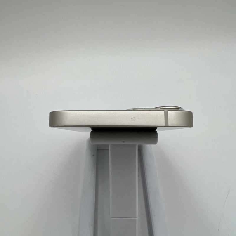 iPhone 13 128GB White 98% battery 90% International warranty from AU (Does not use AU sim - screen and edges are scratched, orange edge is scratched) - HH4669 