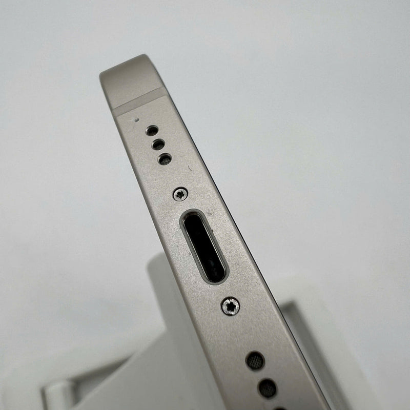 iPhone 13 128GB White 98% battery 90% International warranty from AU (Does not use AU sim - screen and edges are scratched, orange edge is scratched) - HH4669 