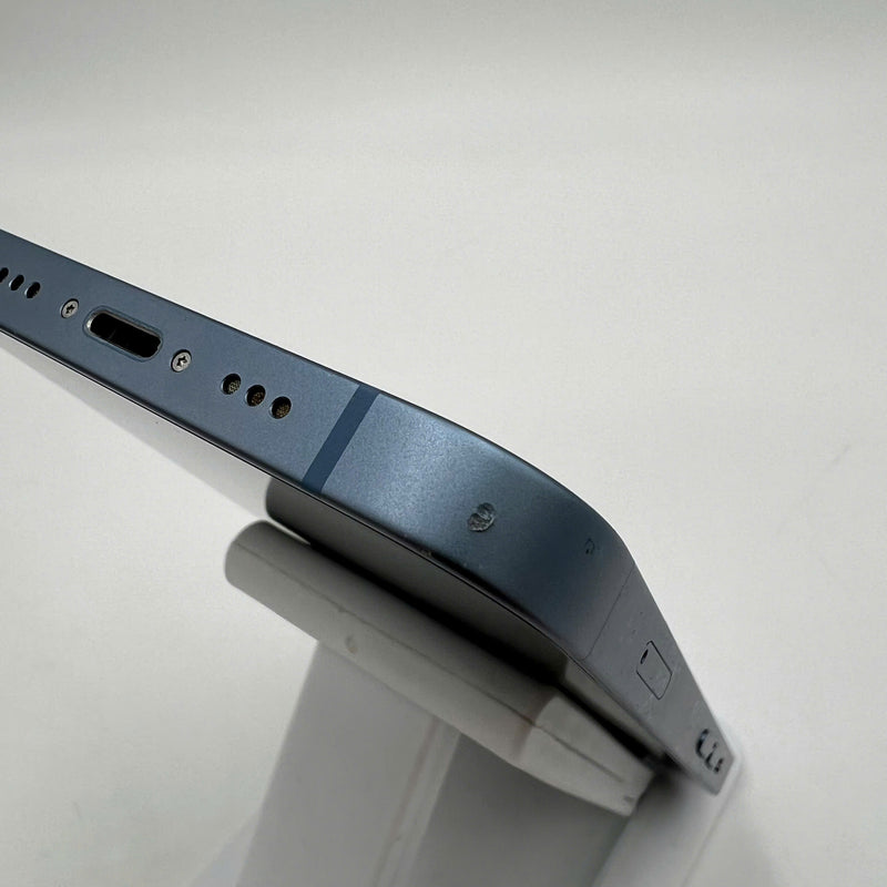 iPhone 14 128GB Blue 98% battery 86% International from SB (No SB sim - scratched screen, scratched edges) - HH3550 