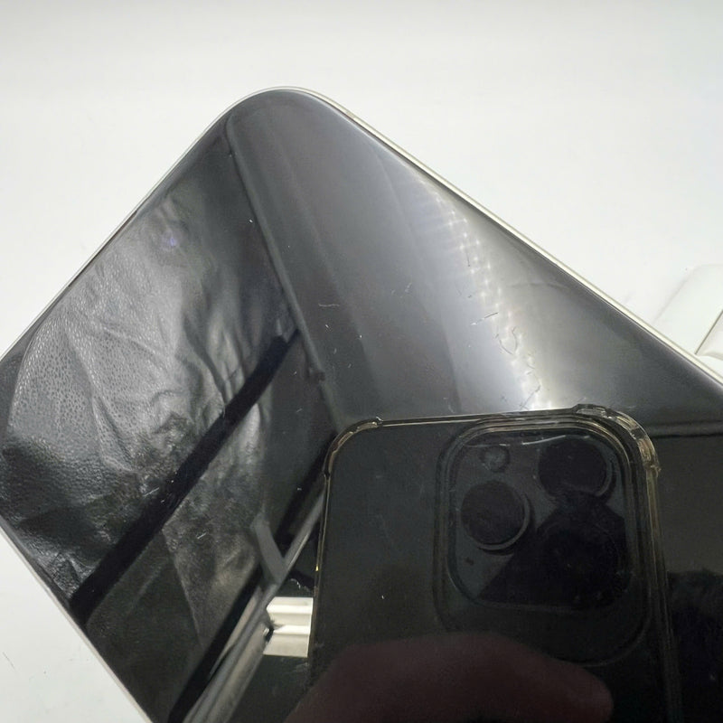 iPhone 15 128GB Gold 98% battery 86% International from DCM (No DCM sim - scratched screen, scratched edges) - HH4780 