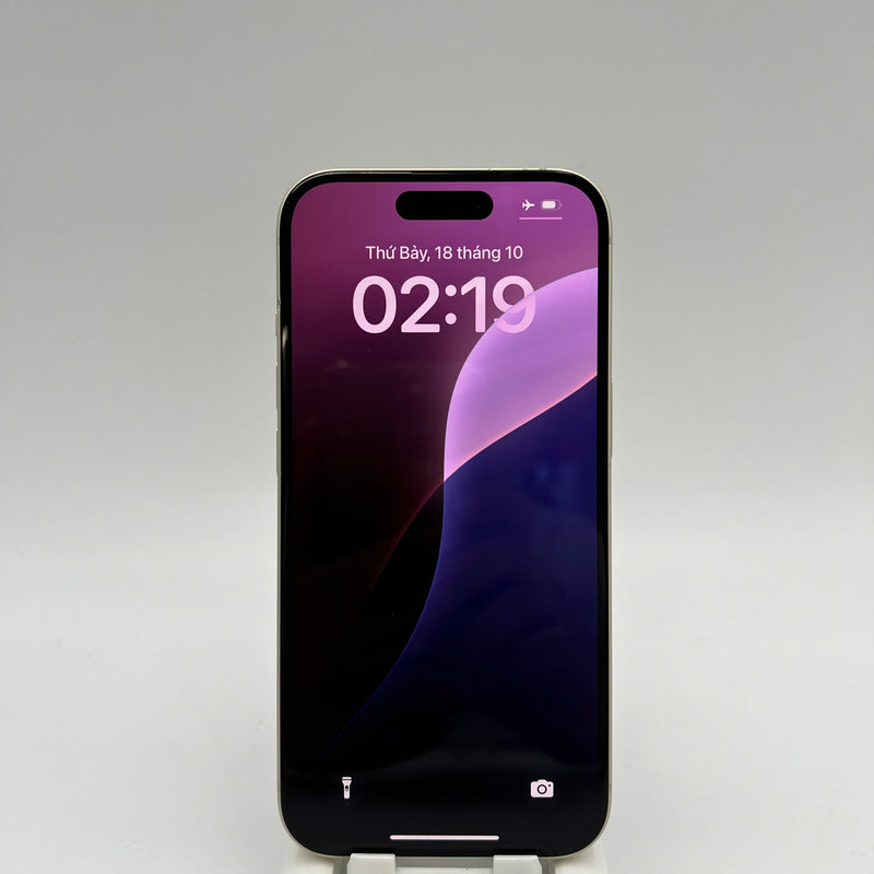 iPhone 15 128GB Gold 98% battery 86% International from DCM (No DCM sim - scratched screen, scratched edges) - HH4780 