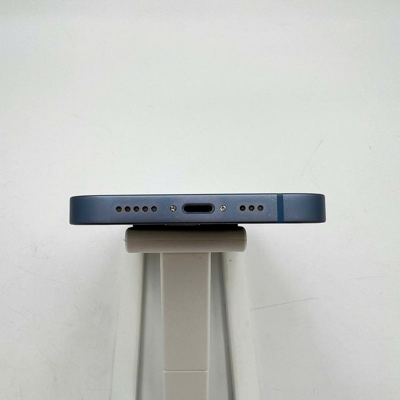 iPhone 14 256GB Blue 98% battery 100% Apple International (Replaced battery, dark edges, scratches on edges) - HH1939 