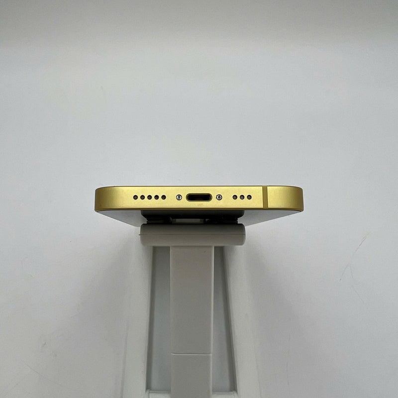 iPhone 14 128GB Gold 98% battery 100% Apple International (Replaced battery, scratched edges, scratched orange edges) - HH7549 
