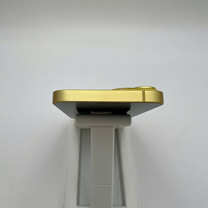 iPhone 14 128GB Gold 98% battery 100% Apple International (Replaced battery, scratched edges, scratched orange edges) - HH7549 