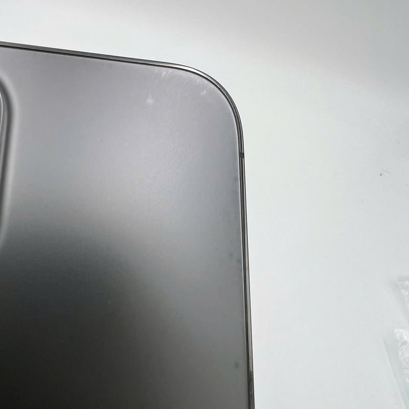 iPhone 12 Pro Max 128GB Black 98% battery 100% The device has paid all network fees and is used like Apple International (Battery replaced, dented, scratched edges, dark back) - HH0441 