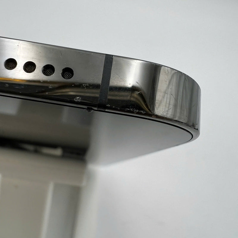 iPhone 12 Pro Max 128GB Black 98% battery 100% The device has paid all network fees and is used like Apple International (Battery replaced, dented, scratched edges, dark back) - HH0441 