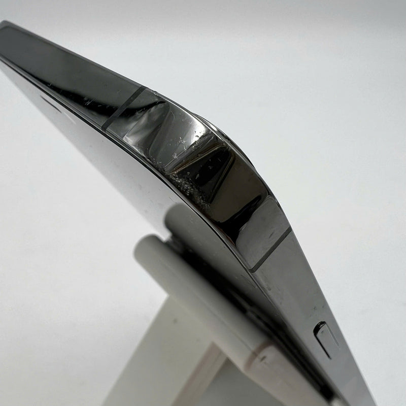 iPhone 12 Pro Max 128GB Black 98% battery 100% The device has paid all network fees and is used like Apple International (Battery replaced, dented, scratched edges, dark back) - HH0441 