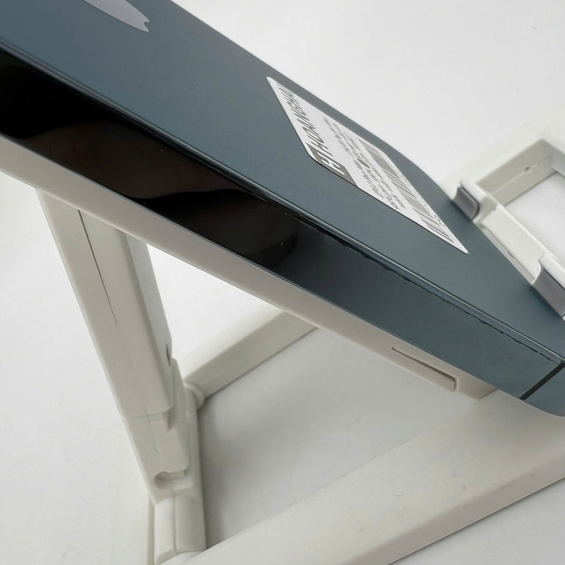 iPhone 12 Pro Max 128GB Blue 98% battery 100% The device has paid off all network fees and is used like an Apple International (Battery replaced, scratched screen, scratched orange edge) - HH9827 