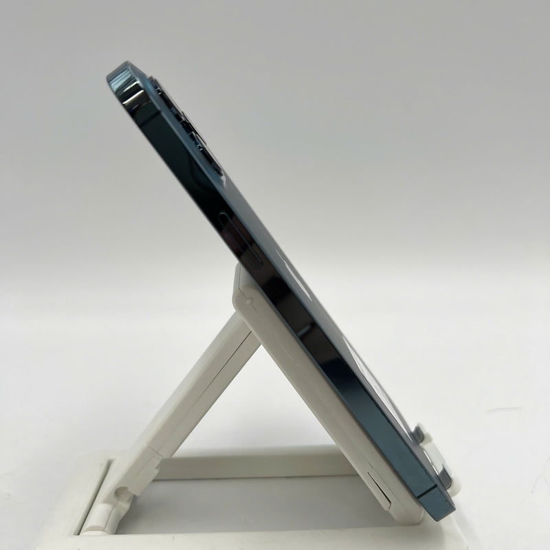 iPhone 12 Pro Max 128GB Blue 98% battery 100% The device has paid off all network fees and is used like an Apple International (Battery replaced, scratched screen, scratched orange edge) - HH9827 