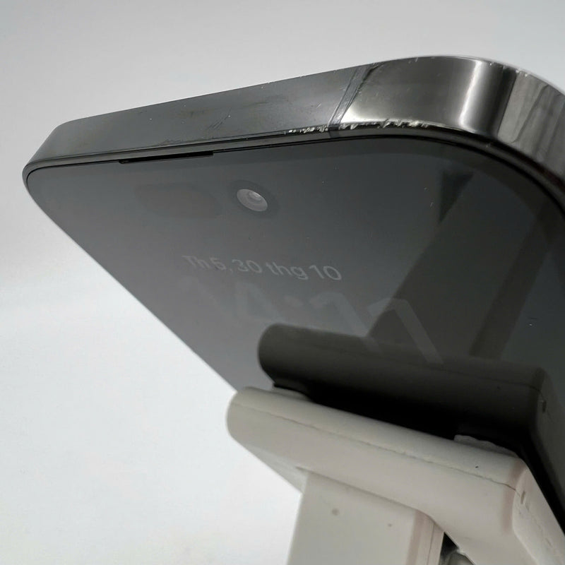 iPhone 14 Pro 128GB Black 98% battery 100% International from AU (No AU sim used - Battery replaced, scratches on edges, 3x spots) - HH1572 