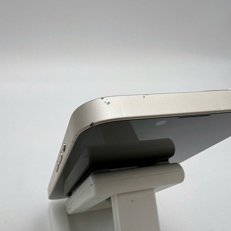 iPhone 14 128GB White 98% battery 100% Apple International (Replaced battery, chipped edge) - HH0133 