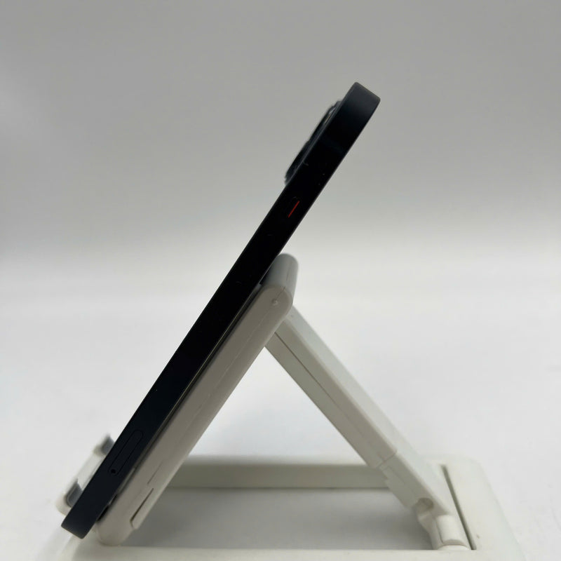 iPhone 13 128GB Black 98% battery 100% The device has paid all network fees and is used as an Apple International (Battery replaced, scratched edges) - HH0301 