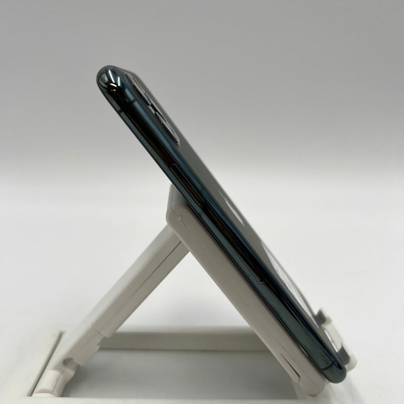 iPhone 11 Pro 256GB Green 98% battery 100% The device has paid all network fees and is used as an Apple International (Replaced battery, scratched screen) - HH2887 