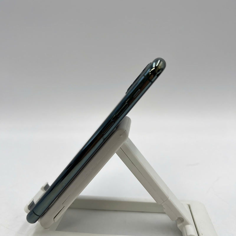 iPhone 11 Pro 256GB Green 98% battery 100% The device has paid all network fees and is used as an Apple International (Replaced battery, scratched screen) - HH2887 