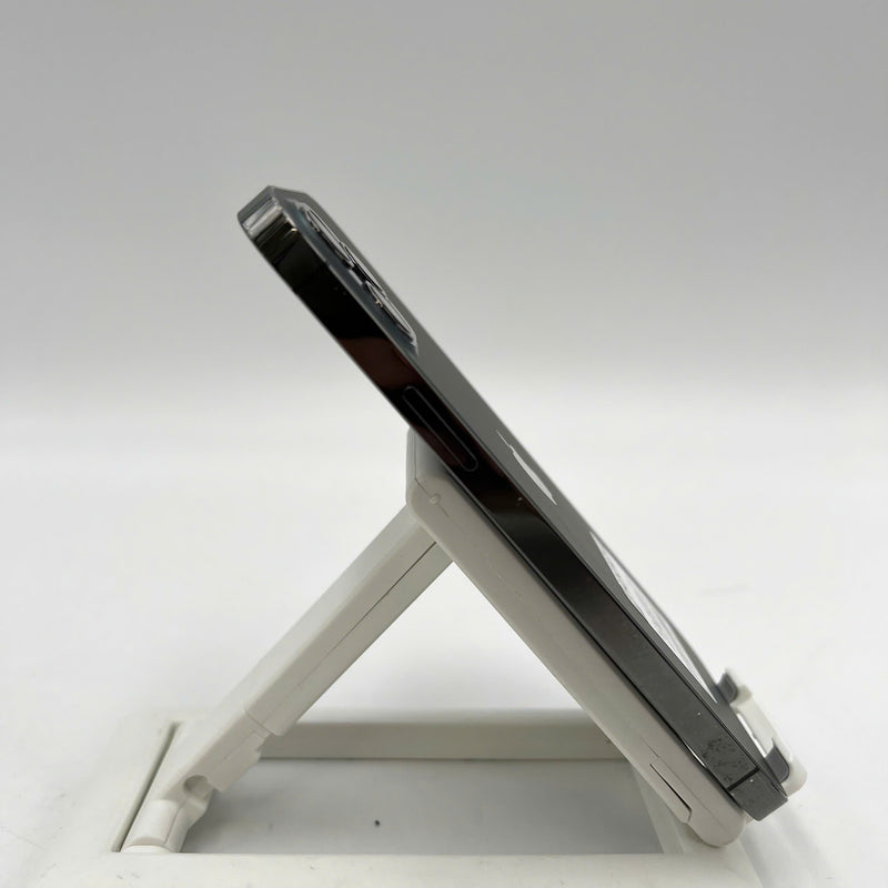 iPhone 12 Pro 256GB Black 98% battery 100% The device has paid off all network fees and is used like Apple International (Replaced battery, 1x spot, scratched edges, scratched screen) - HH4607 