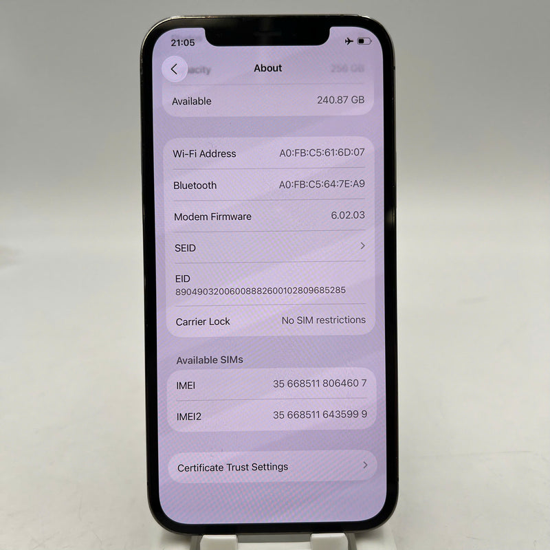 iPhone 12 Pro 256GB Black 98% battery 100% The device has paid off all network fees and is used like Apple International (Replaced battery, 1x spot, scratched edges, scratched screen) - HH4607 