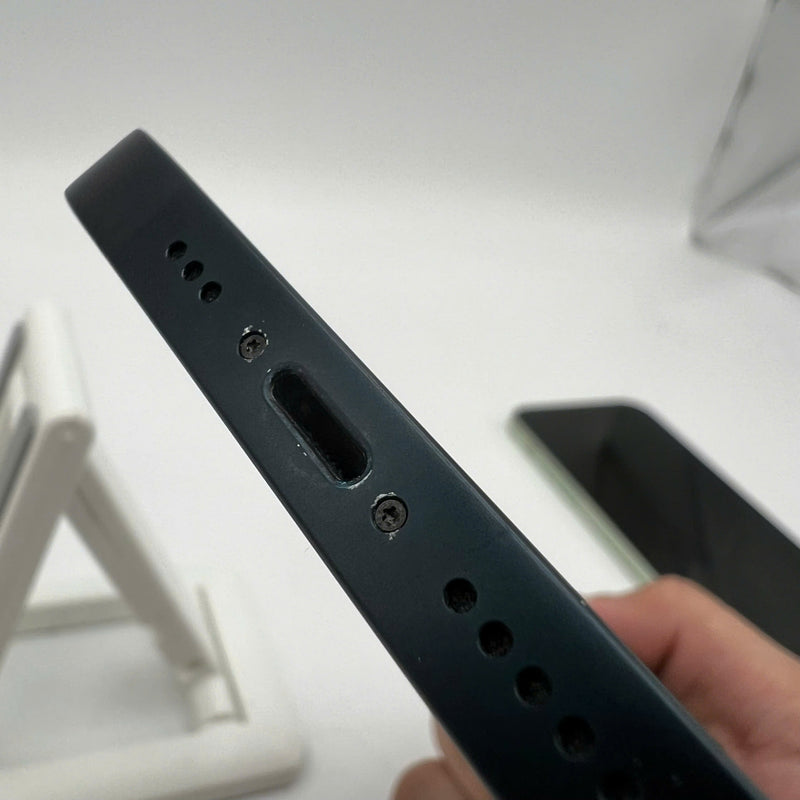 iPhone 14 128GB Black 98% battery 100% Apple International (Replaced battery, scratched edges, scratched orange edges) - HH9722 