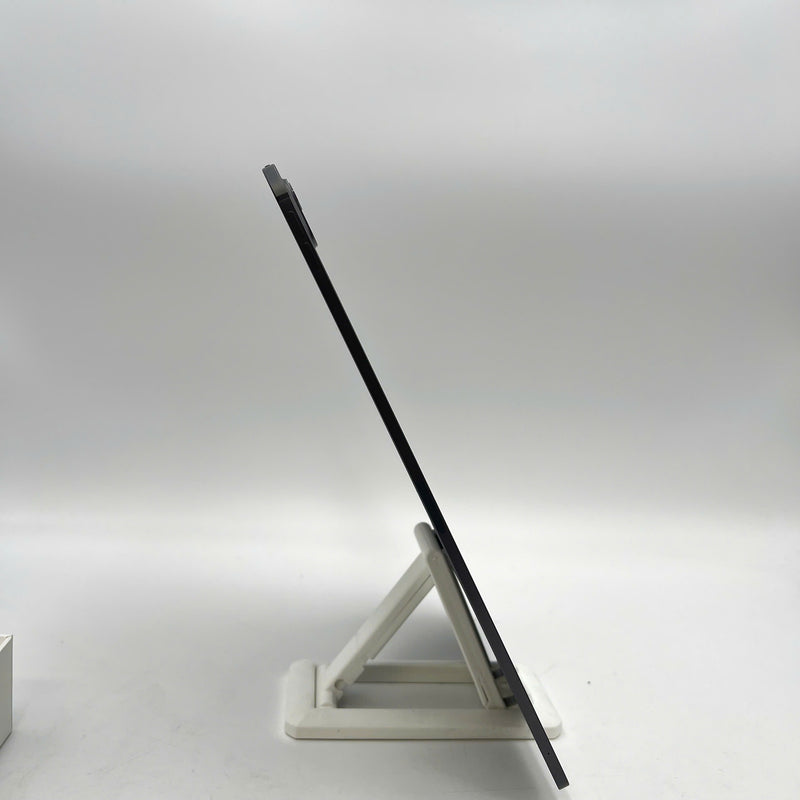 iPad Pro 2024 M4 13in 512GB Black Wifi 99% Fullbox 100% battery (charged 17 times) 