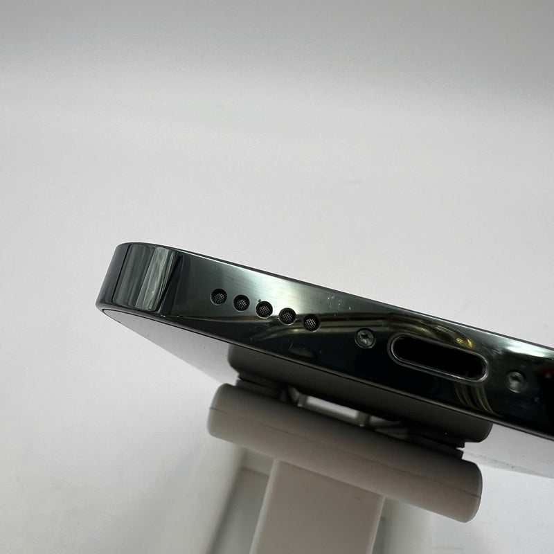 iPhone 13 Pro 128GB Green 98% battery 100% The device has paid off all network fees and is used like Apple International (Replaced battery, 3x spots, scratched screen, scratched edges) - HH0516