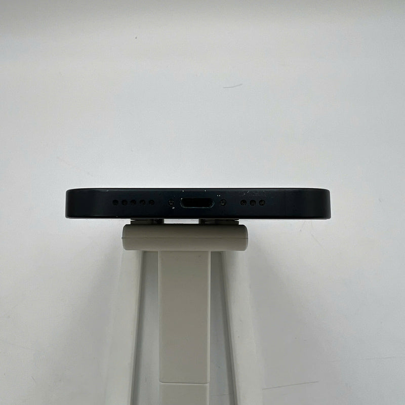 iPhone 14 128GB Black 98% battery 100% International from SB (No SB sim - Replaced battery, scratched edges, scratched orange edges) - HH6541 